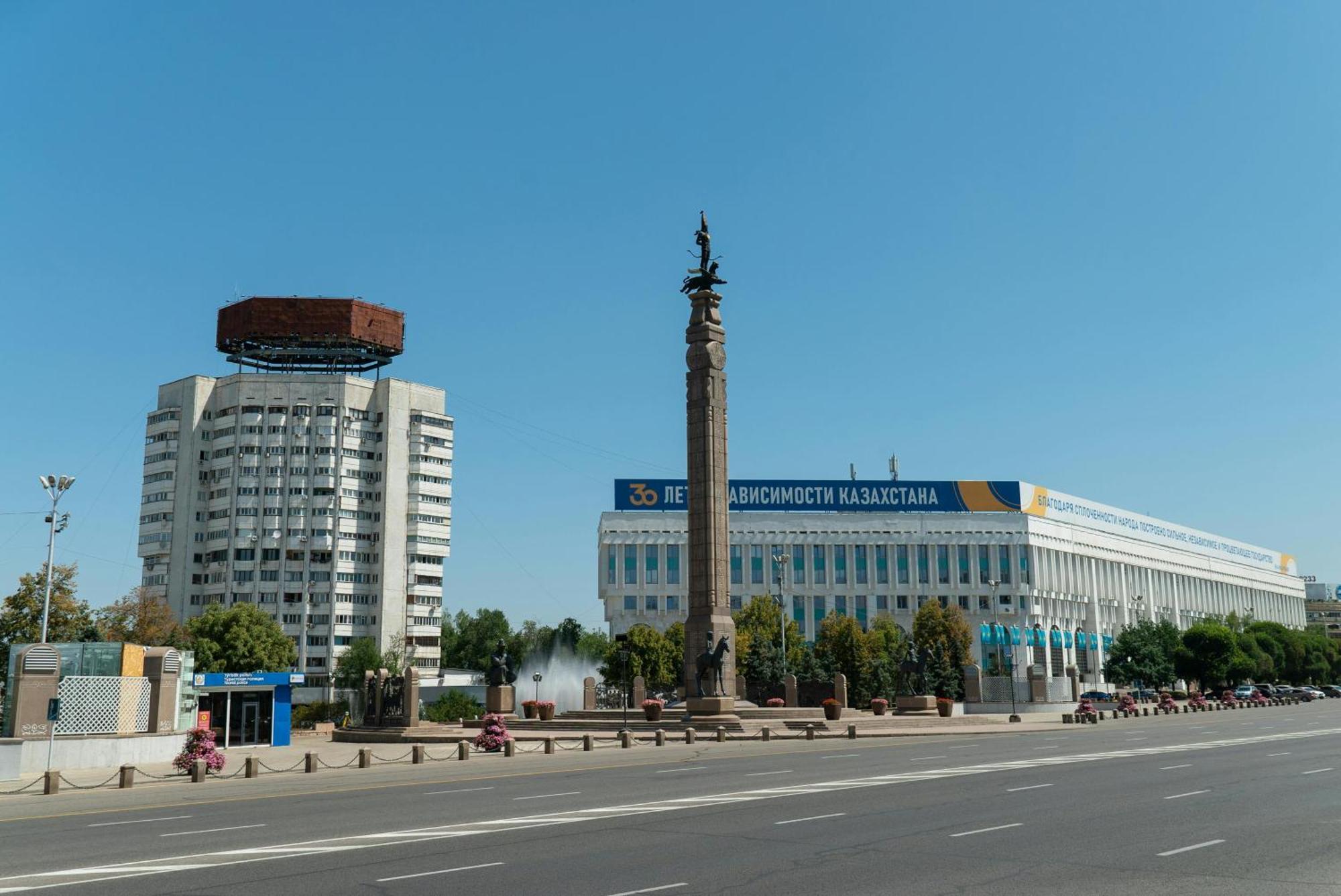 Nadezhda Apartment on Dostyk street 89 Alma-Ata Buitenkant foto